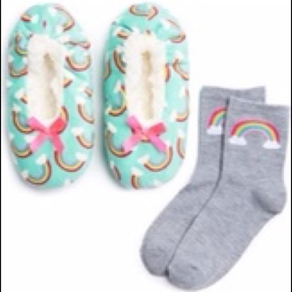 🌈💕 Babba Buddies Girls’ Rainbow Slippers & Socks Set 💕🌈 - Picture 2 of 3